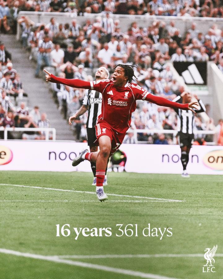 纽卡斯尔, 补出场为球 纽卡斯尔, 补出场为球