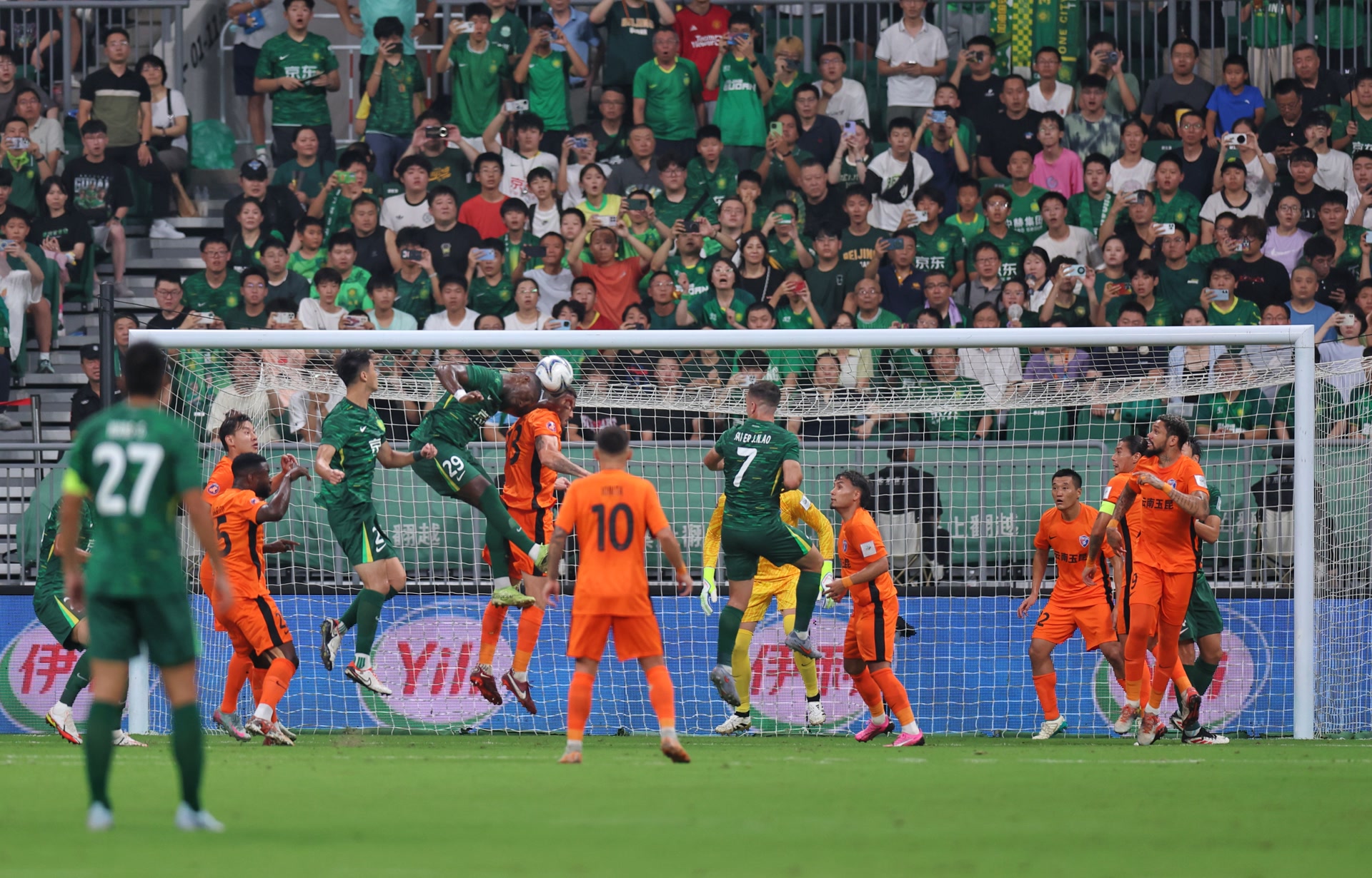 的国安队此, 本报记者 的国安队此, 本报记者