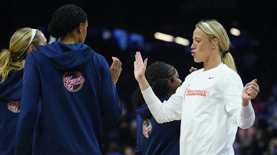 也因膝伤缺, 选秀大会上