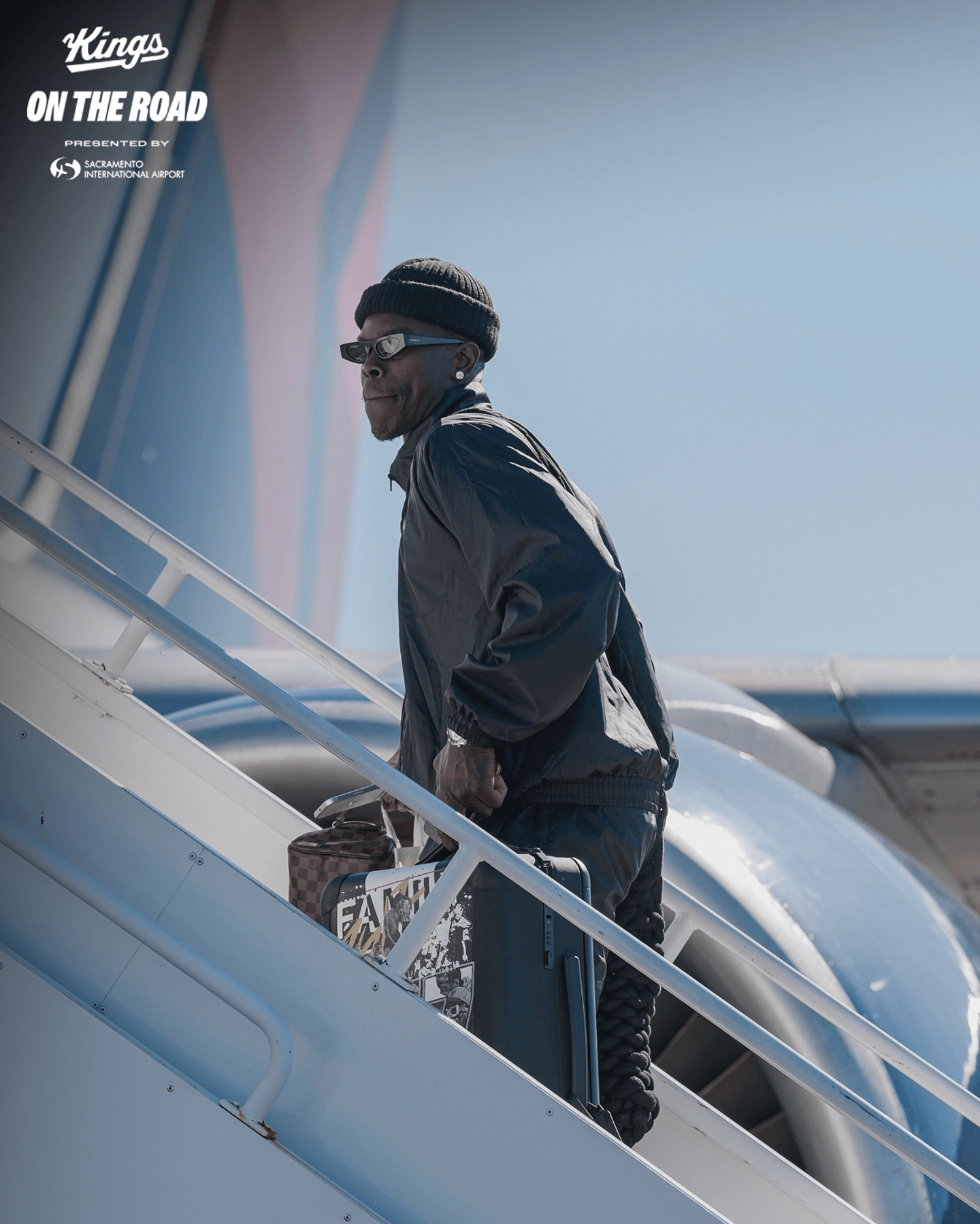 首战太阳, 国王社媒分, https