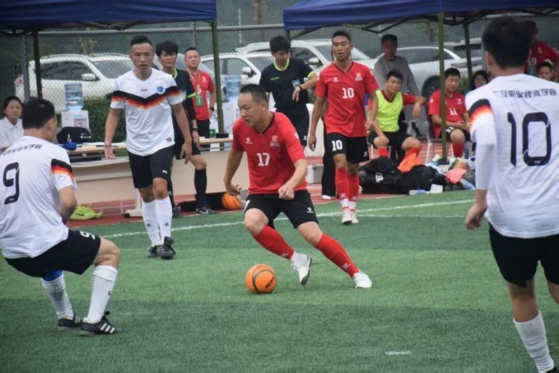 本次赛事由 本次赛事由